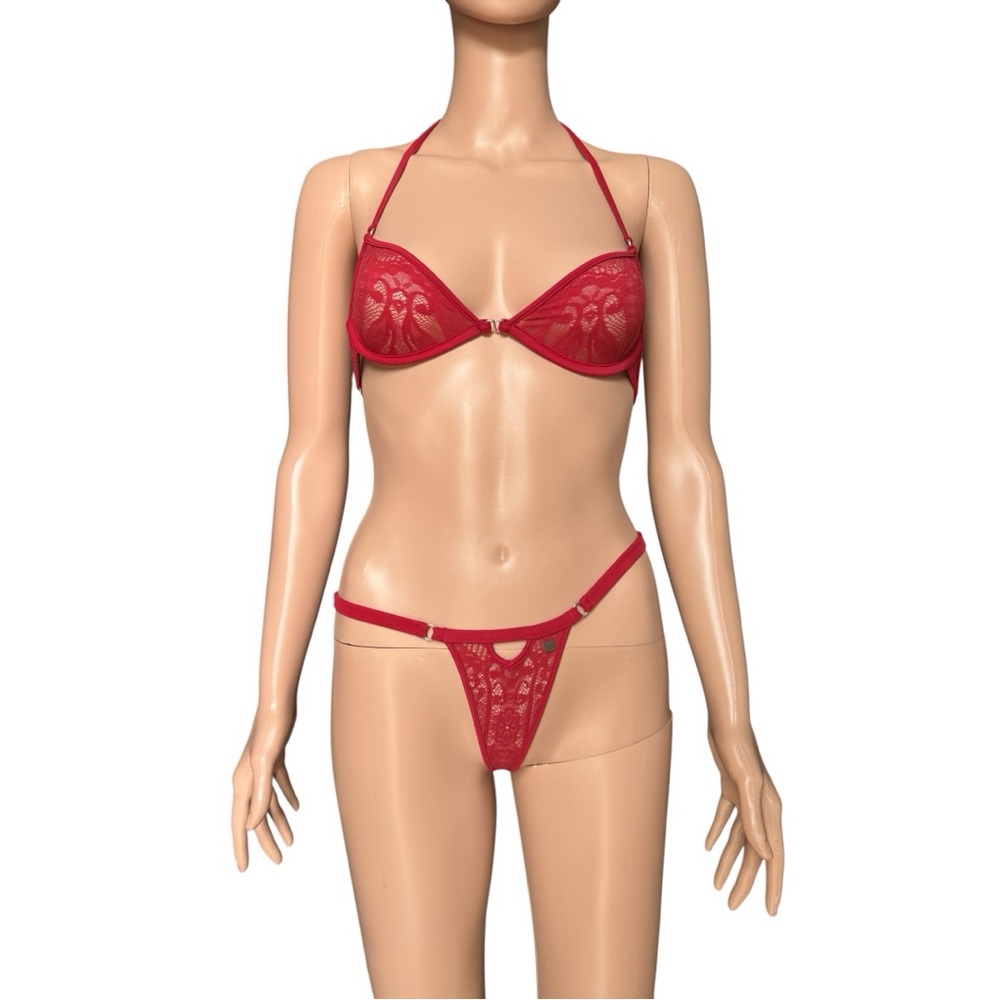 Scarlet Lace Women's Bra Set